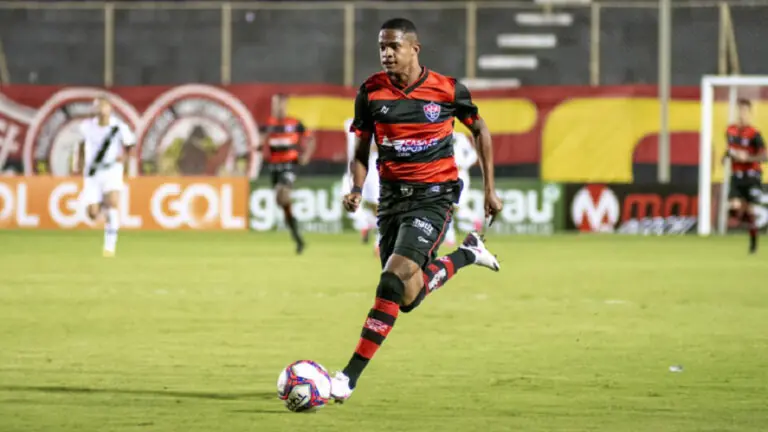 Onde assistir Avaí x Vitória AO VIVO e horário do jogo hoje (5/11)