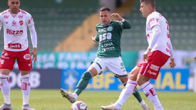 Onde assistir Vila Nova x Guarani AO VIVO e horário do jogo (7/11)
