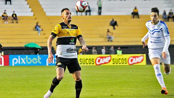 Paysandu x Criciúma: onde assistir ao vivo e horário do jogo (6/11)