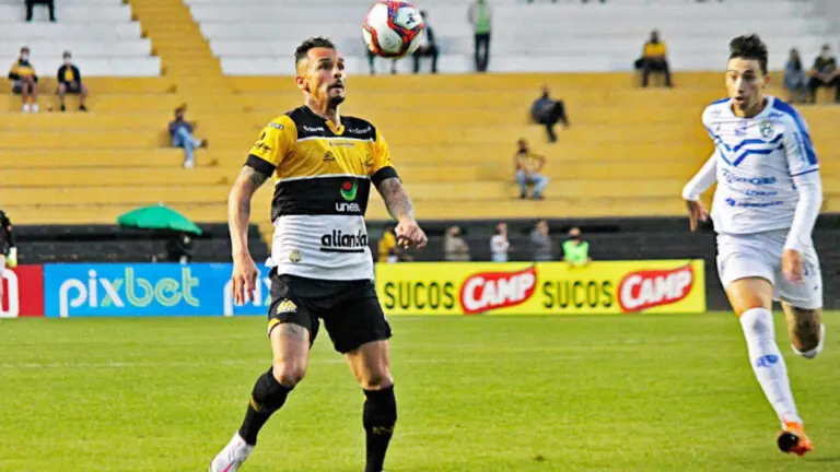 Paysandu x Criciúma: onde assistir ao vivo e horário do jogo (6/11)