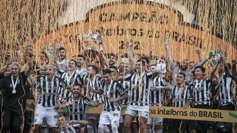 O que é tríplice coroa? Veja quais times já conquistaram