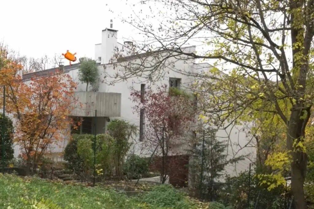 Quanto o Neymar ganha por mês