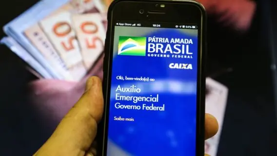 Vai ter auxílio emergencial em 2022? Conheça o futuro do benefício