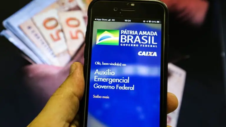Vai ter auxílio emergencial em 2022? Conheça o futuro do benefício