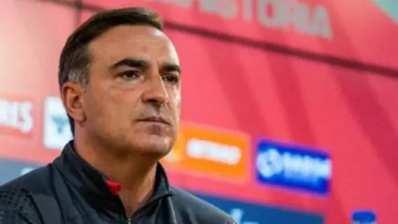 Quem é Carlos Carvalhal e qual é o seu estilo de jogo?