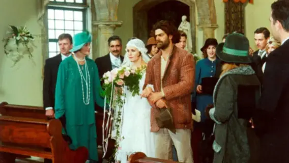 Em qual capítulo Catarina e Petruchio se casam em O Cravo e a Rosa?