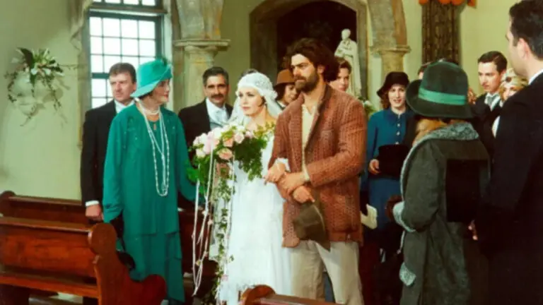 Em qual capítulo Catarina e Petruchio se casam em O Cravo e a Rosa?