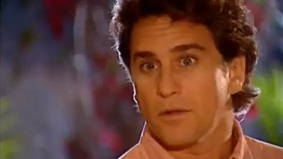 Final de Escobar na novela O Clone tem golpe, separação e novo amor