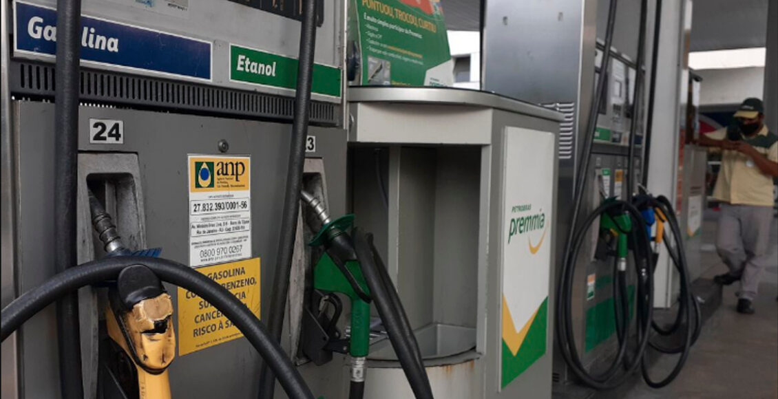 Petrobrás reduz preço gasolina