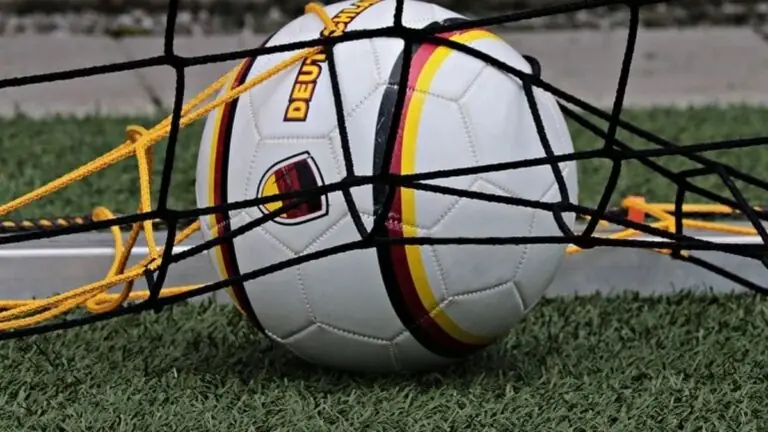 A Globo vai passar jogo hoje? Programação de quarta-feira (22/12)