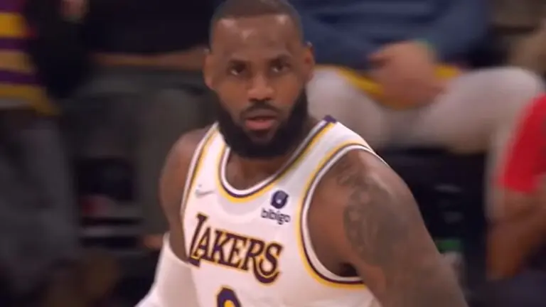 Jogo do Rockets x Lakers hoje: onde assistir e horário da NBA (28/12)