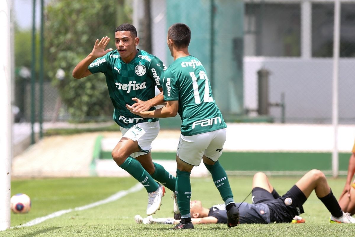 Jogos de hoje: onde assistir o futebol deste sábado (26/12) na internet -  CenárioMT