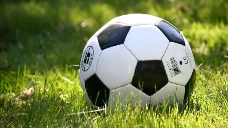 Jogos de hoje, terça-feira: onde assistir partidas de futebol ao vivo – 21/12