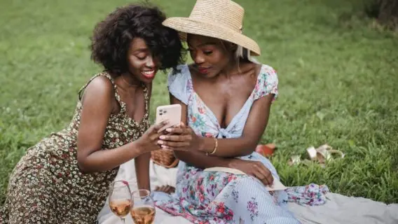 Mensagens de Ano Novo 2022: 5 aplicativos para criar cartões