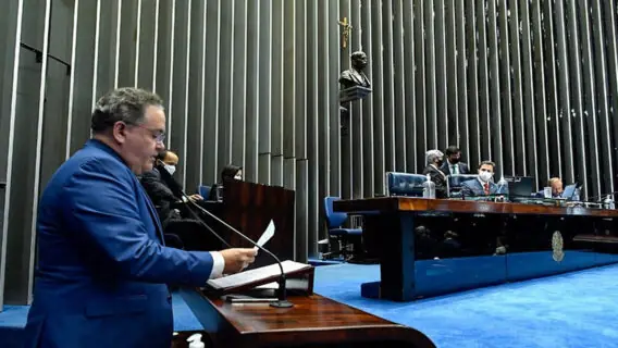 O Auxilio Brasil de 400 reais foi aprovado? Entenda