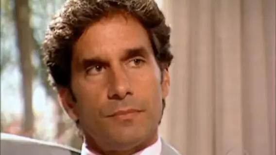 Após armação, Karla fica grávida de Tavinho na novela O Clone