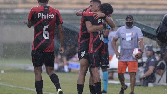 União São João x Athletico-PR: onde assistir de graça o jogo – 09/01