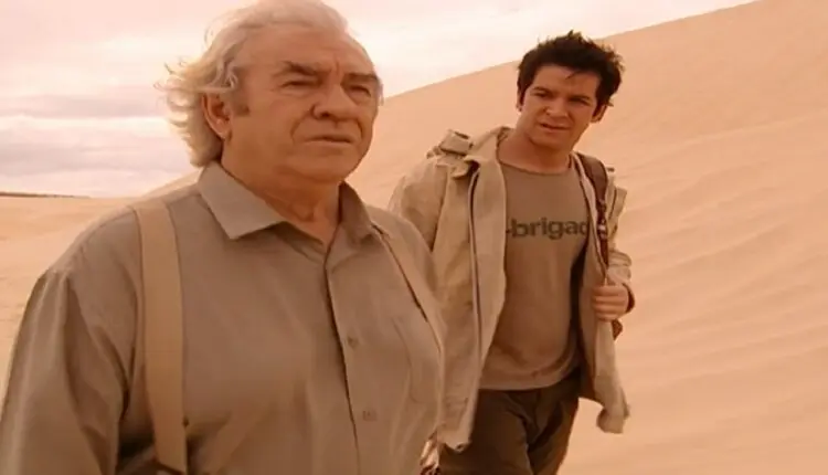 como é o final da novela o clone