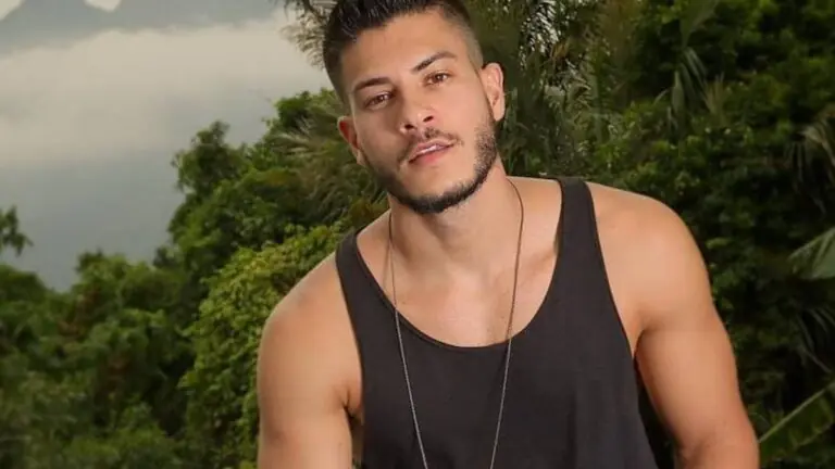 Arthur Aguiar novelas: ator esteve em Rebelde e Malhação