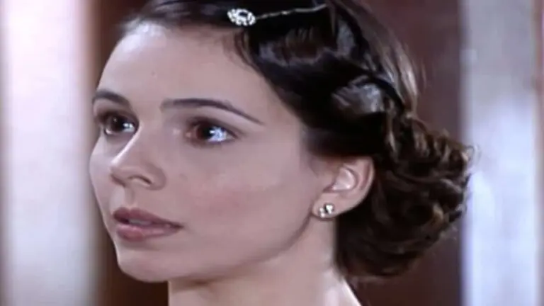 Como está a atriz que interpretou Candoca em O Cravo e a Rosa hoje?