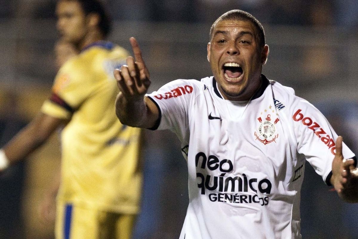 Quem são os maiores jogadores camisas 9 da história do Corinthians