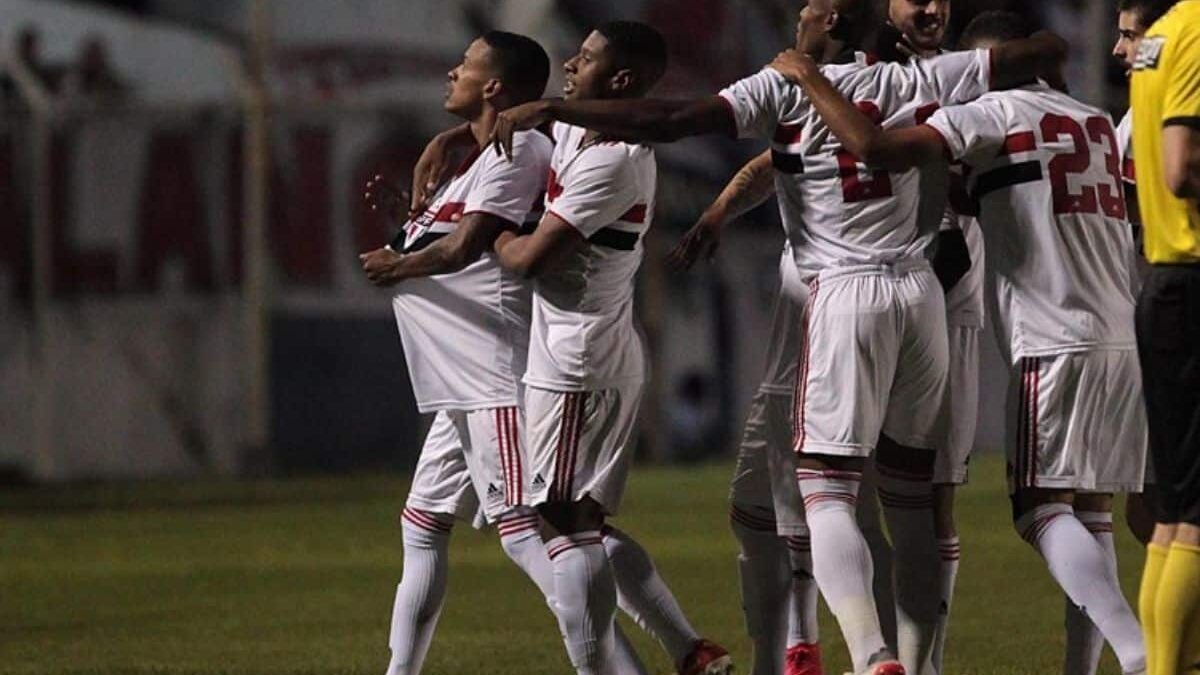 jogo do São Paulo x Vasco na Copinha