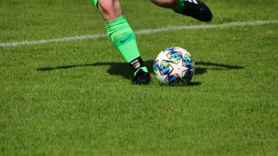 Jogos de hoje na TV: onde assistir e horário do futebol no sábado – 29/01