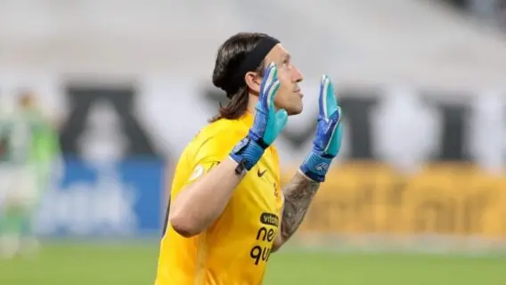 Quantos jogos Cássio tem pelo Corinthians; Goleiro renovou contrato