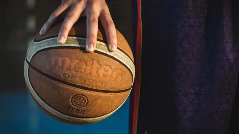 Jogos da NBA hoje: onde assistir nesta terça-feira (01/2)