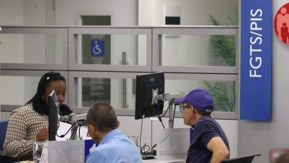 Dinheiro do PIS esquecido pode ser sacado em março; veja quem pode