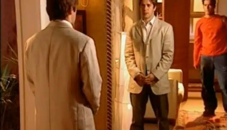 encontro de lucas e leo em o clone