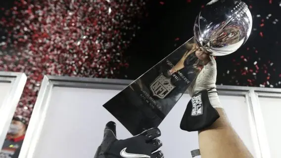 Que horas é o Super Bowl 2022 e onde vai passar a final ao vivo hoje