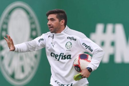 Palmeiras treina pela manhã em preparação para a final do Mundial de Clubes