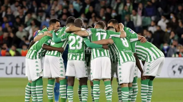 Betis x Eintracht Frankfurt: onde assistir ao vivo e horário hoje (09/03)