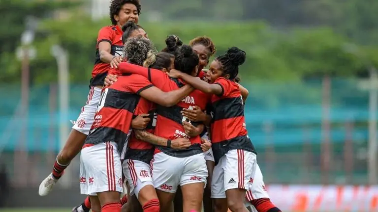 Flamengo x São Paulo feminino: onde assistir e horário do Brasileirão 7/3