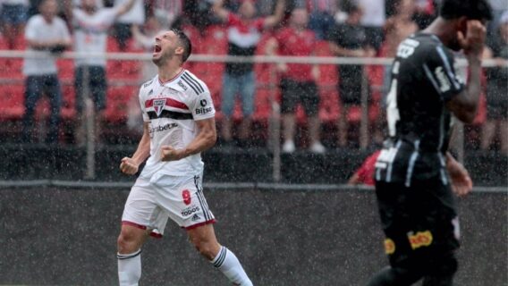 Memes da vitória do São Paulo sobre o Corinthians no Morumbi hoje