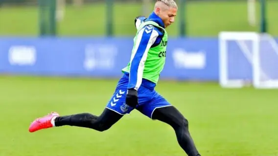 Everton x Boreham Wood: onde assistir ao vivo e horário hoje (03/03)