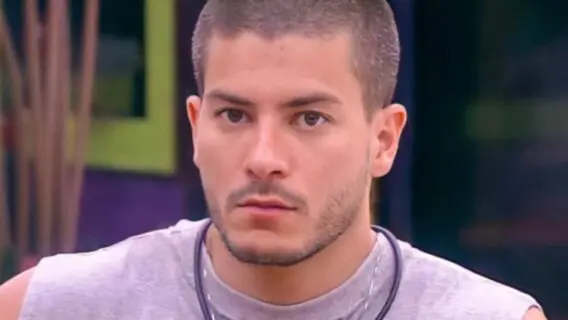 Quantos seguidores tem Arthur Aguiar, favorito ao prêmio do BBB 22