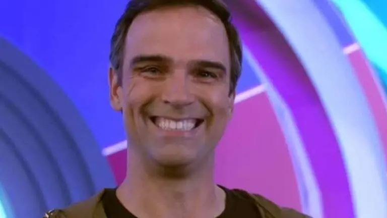 Que horas começa o BBB 22 hoje: horário de domingo de paredão (20/03)