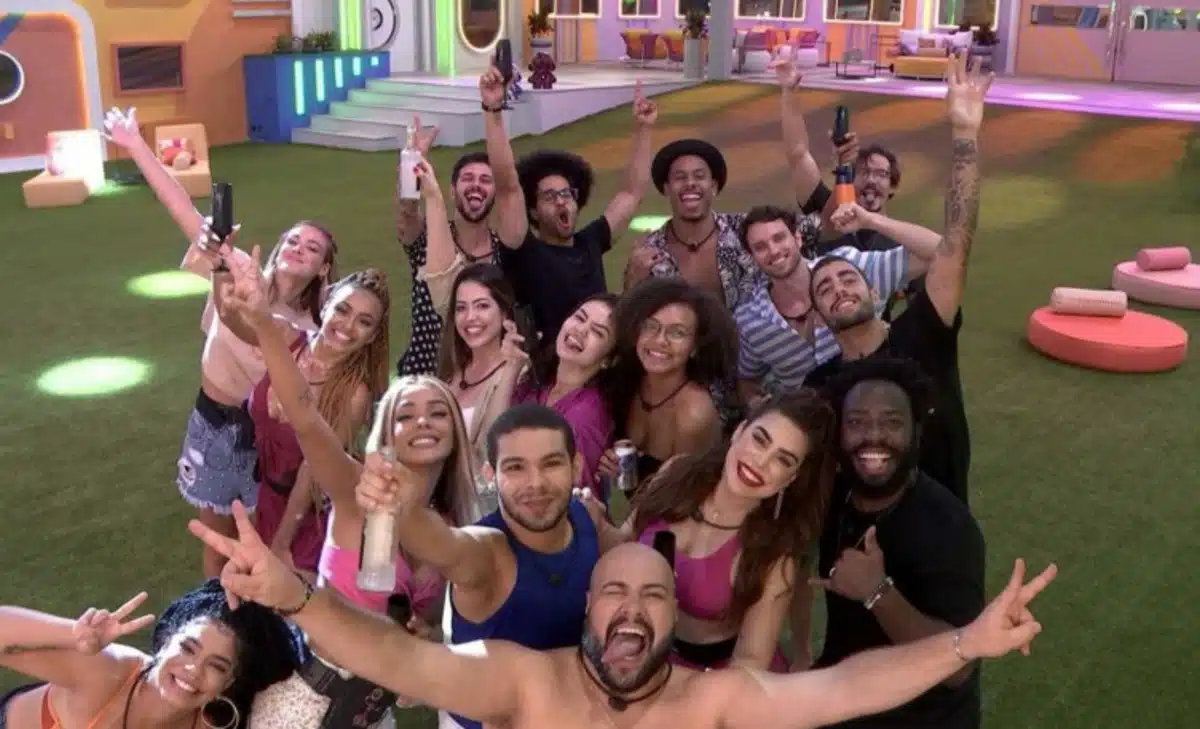 Quem ainda esta no bbb 22
