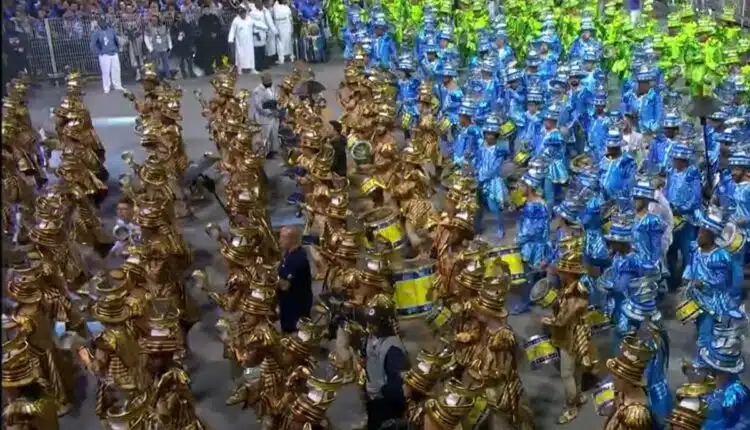 quem vai transmitir o carnaval