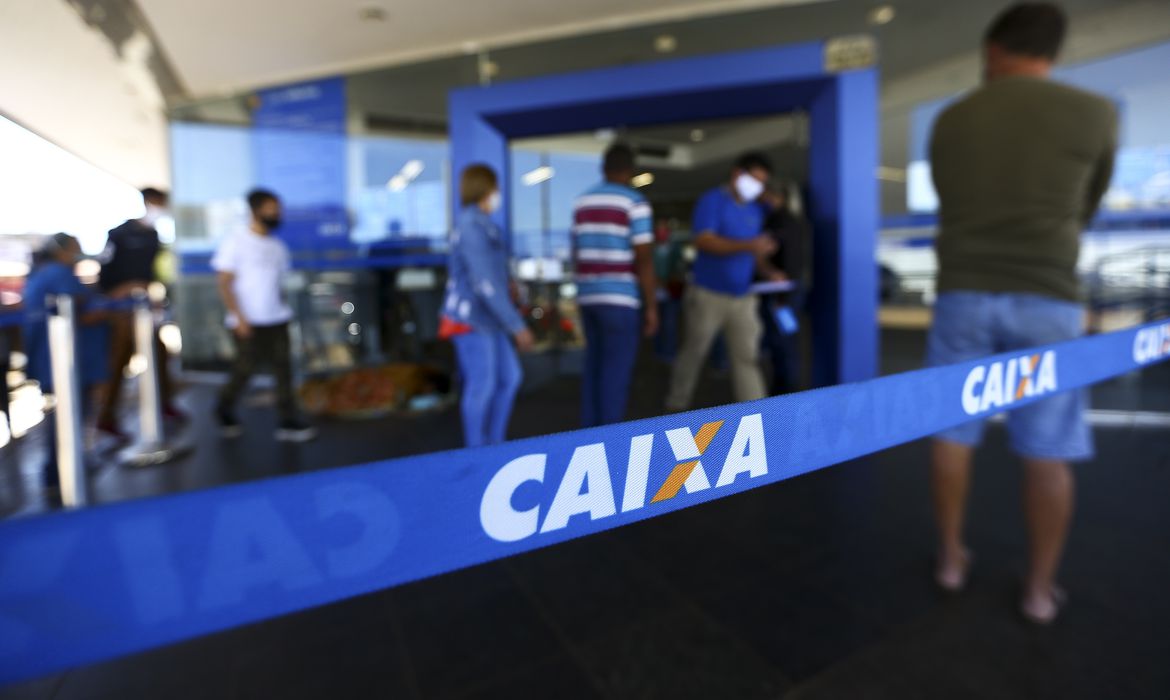 Quem recebe auxílio brasil pode fazer empréstimo na caixa