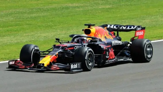 Por que os pilotos de F1 se pesam depois da corrida? Entenda a regra