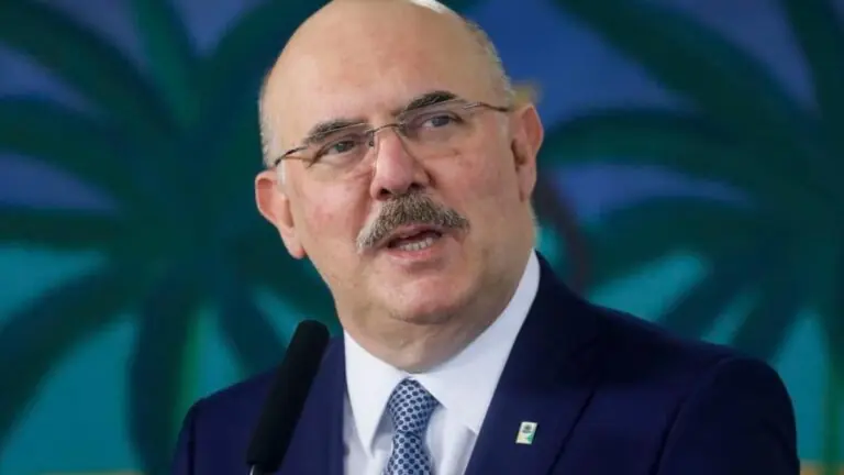 Cai ministro da educação de Bolsonaro; veja carta de Milton Ribeiro