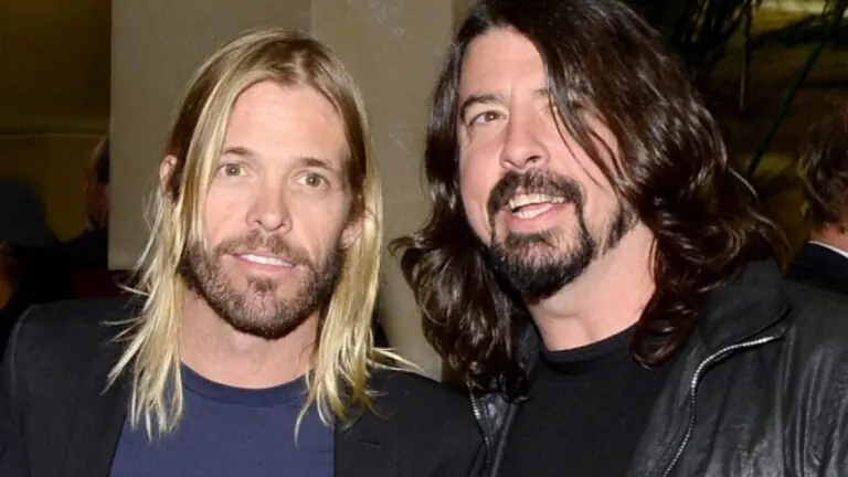 Baterista do Foo Fighters morre aos 50 anos; show é cancelado no Brasil