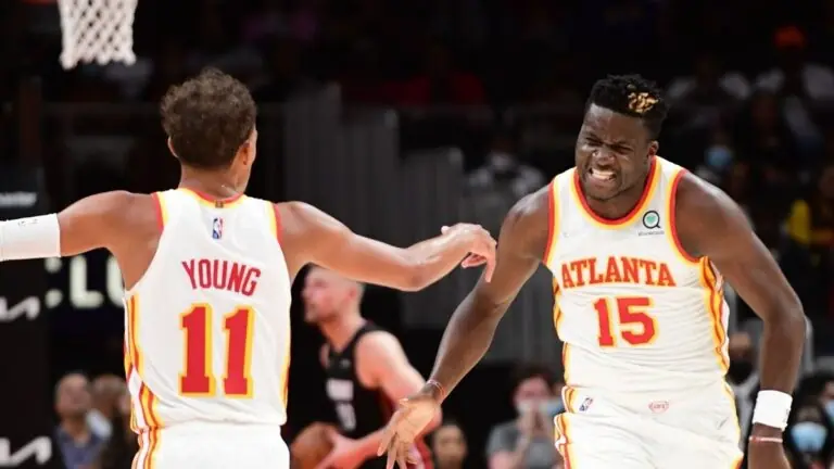 Onde assistir Hawks x Hornets: transmissão e horário da NBA hoje (13/04)