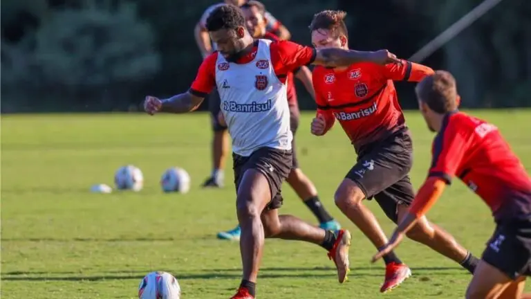 Onde assistir Brasil de Pelotas x Manaus ao vivo e horário (11/04)