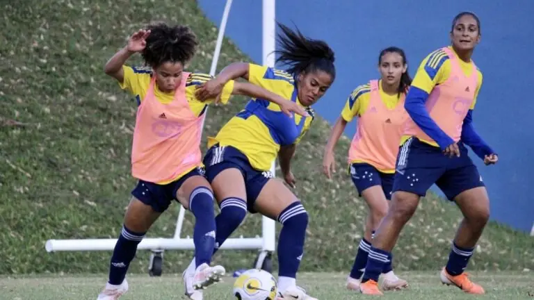Cruzeiro x Atlético MG feminino: onde assistir e horário hoje 04/04