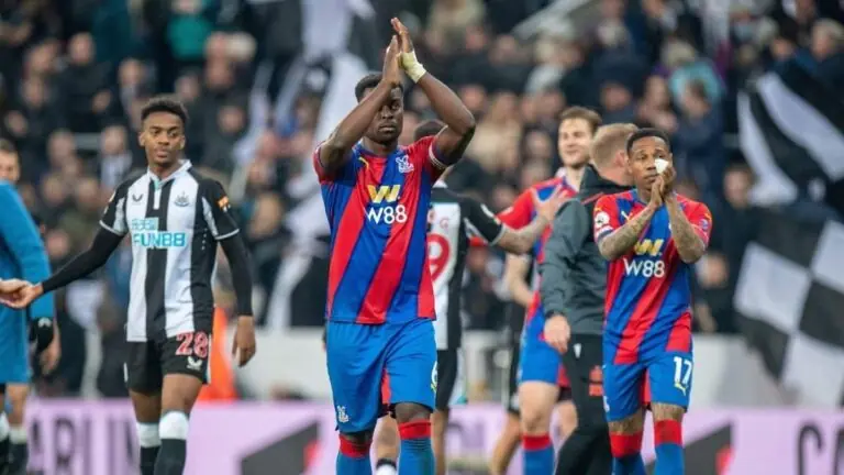 Onde assistir Crystal Palace x Leeds ao vivo e horário hoje (25/04)