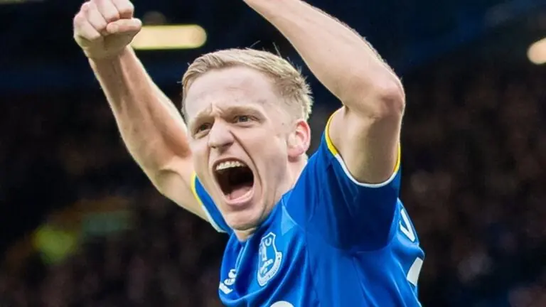 Onde assistir Everton x Leicester: horário e escalações ao vivo (20/04)